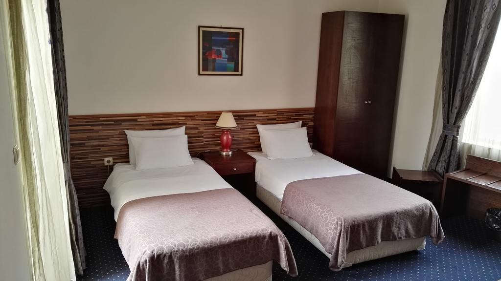 Guest House Solo Шумен Екстер'єр фото